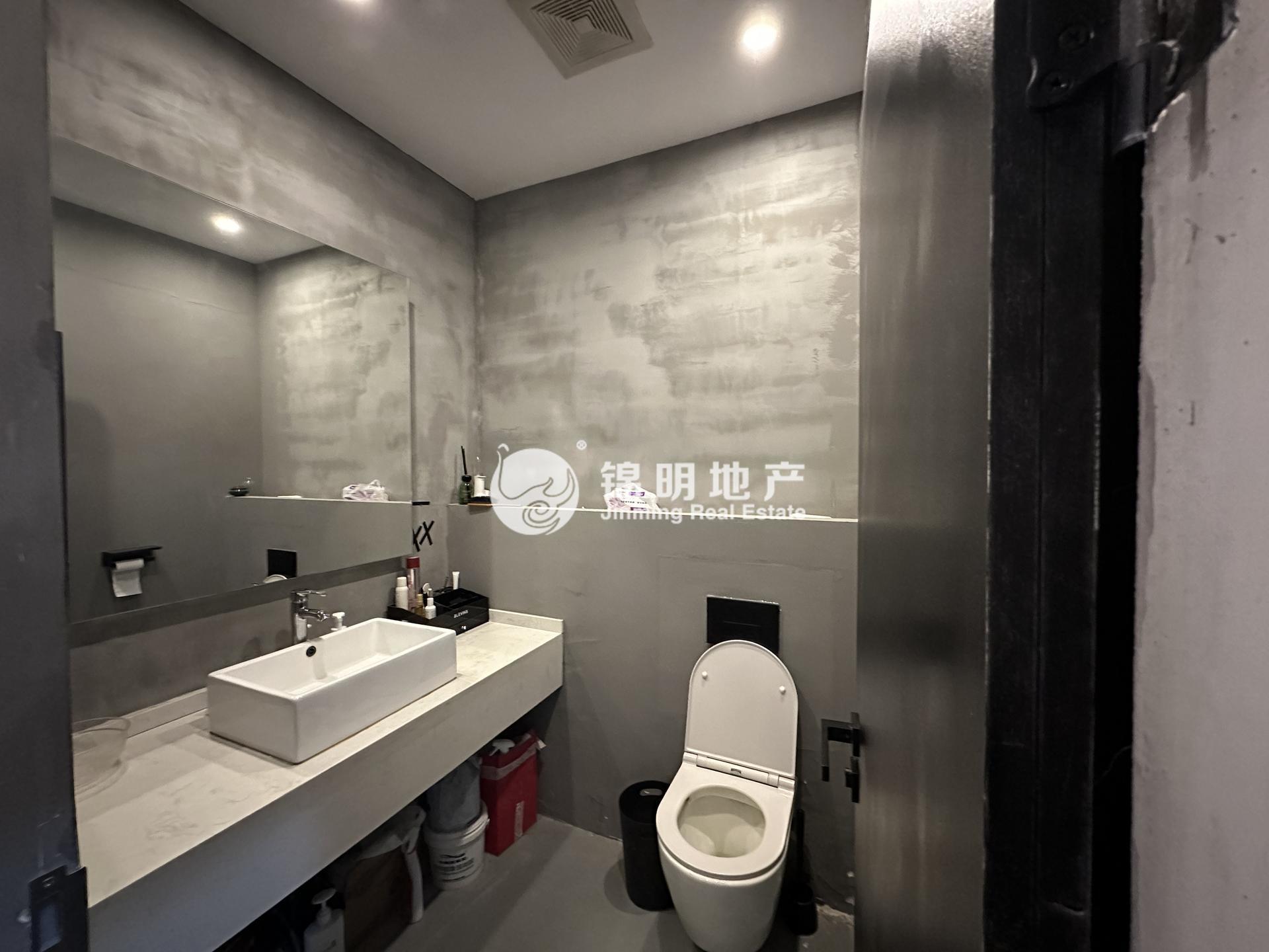 长寿路财富时代大厦112平米写字楼出租